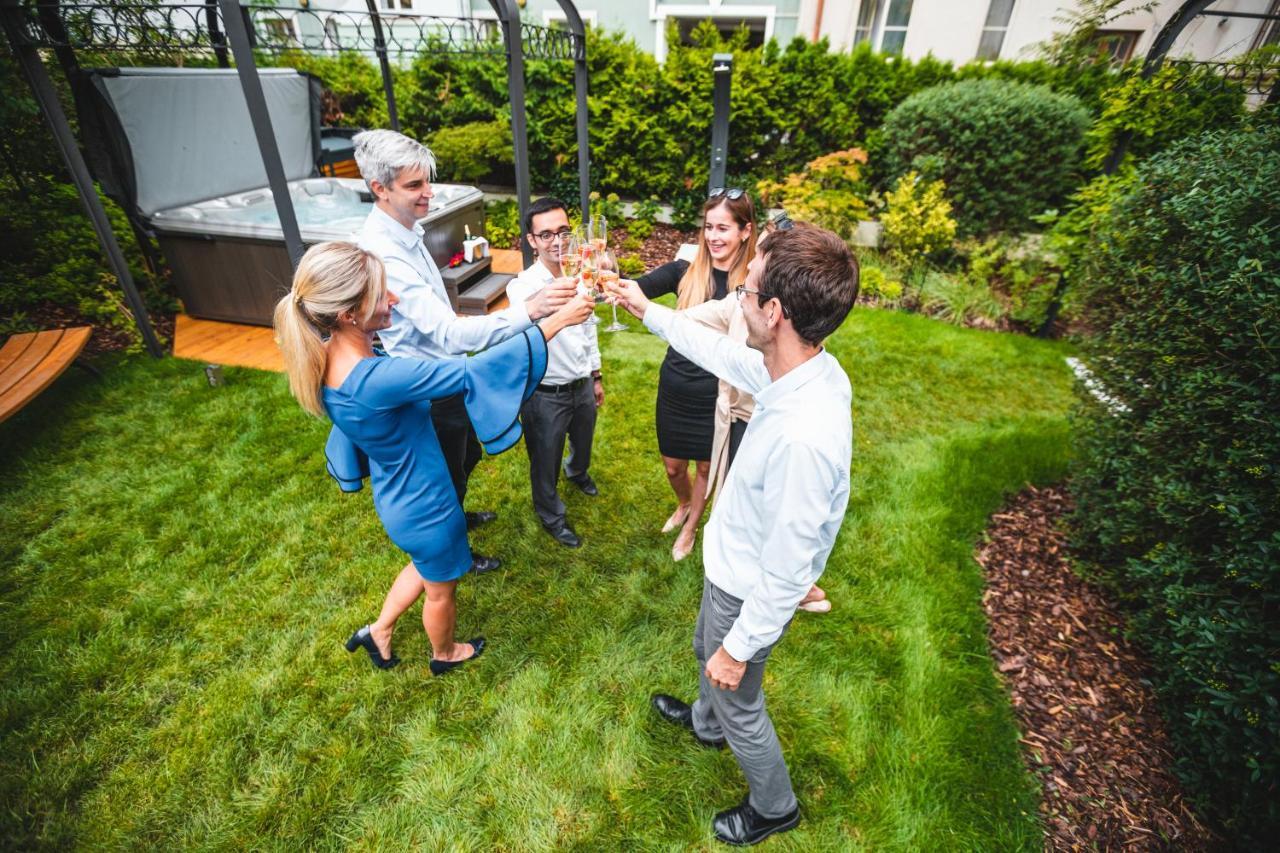 Garden By Tkc Aparthotel Praha